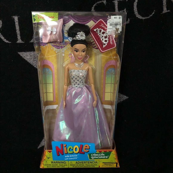 Other - Nicole colección quinceñera